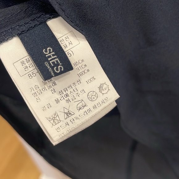 Anthropologie navy blue top size small - Picture 5 of 5